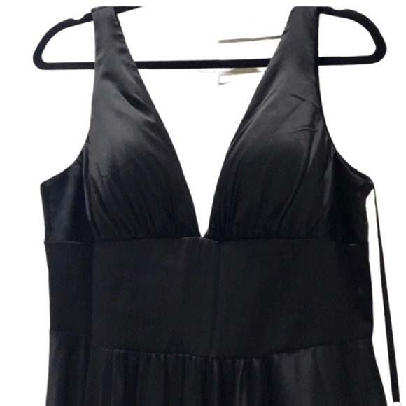 Cinderella Divine black gown - Picture 3 of 7